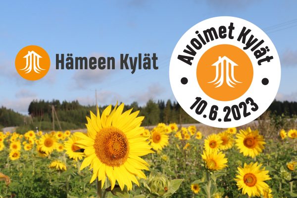 Auringonkukkapeltotausta, jonka päällä Hämeen kylät -logo ja Avoimet kylät 2023 -logo